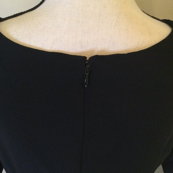 Anne Klein, Belted Drop Waist Short Sleeve Black Knit A-line Dress, Sz. 10 - Picture 8 of 11